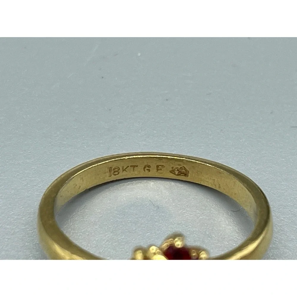 Vintage 18KT GE Gold Electroplate Faux Pearl and Red Rhinestone Ring Size 7‎